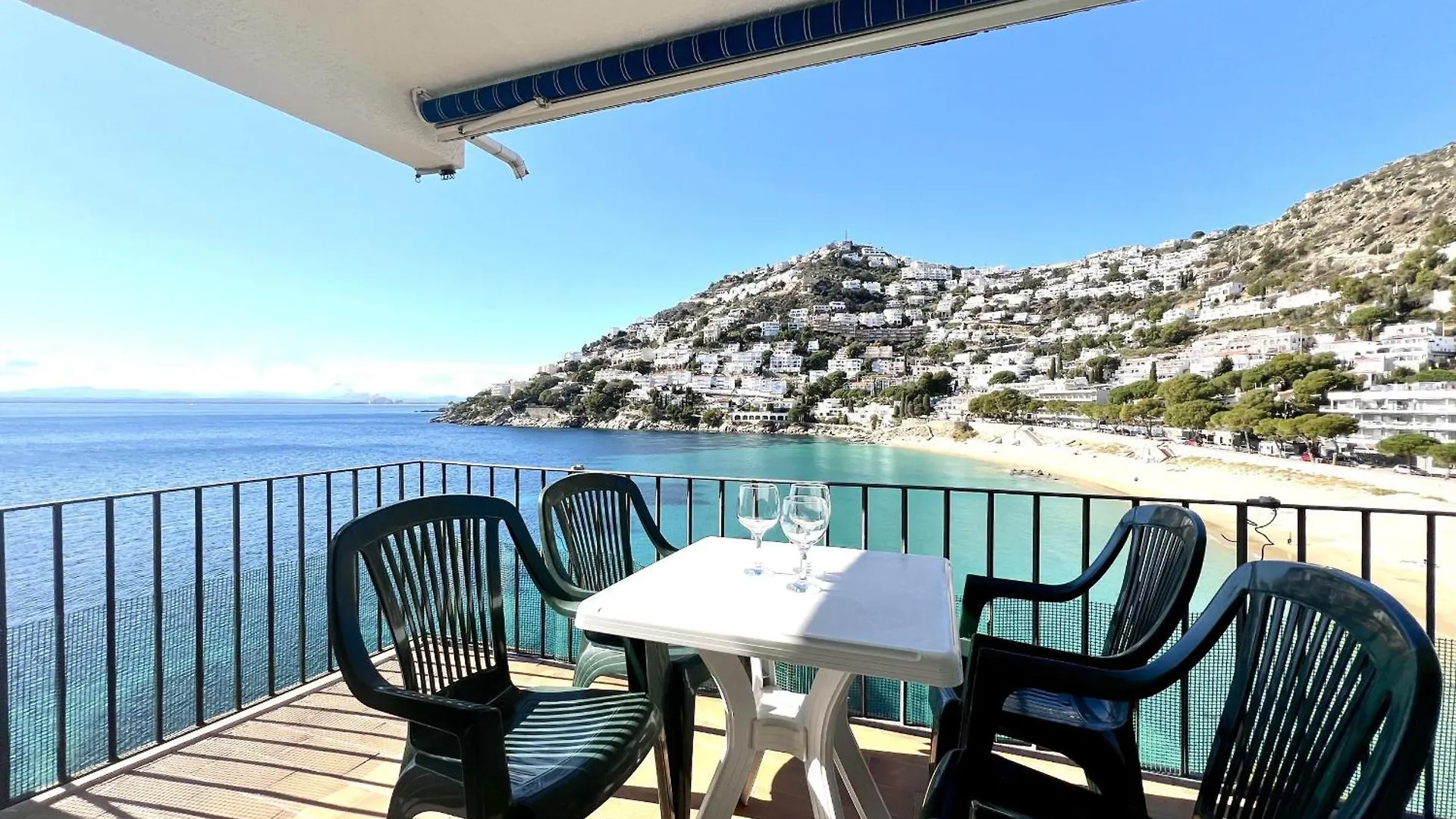 Apartament Miraflor Roses